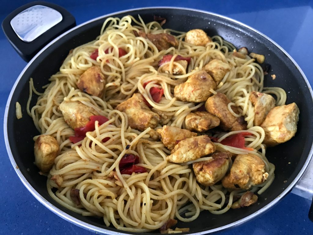 Espaguettis Con Pollo Al Curry Receta Paso A Paso Cocina A Buenas Horas 3821