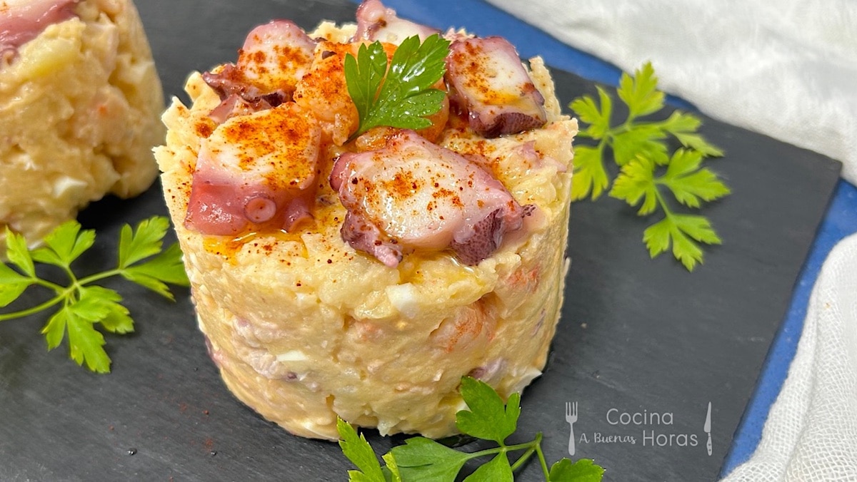 presenacion de la ensaladilla de pulpo